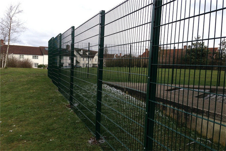 Horizontal Double Wire Welded Fence 868 Twin Wire Mesh Fencing