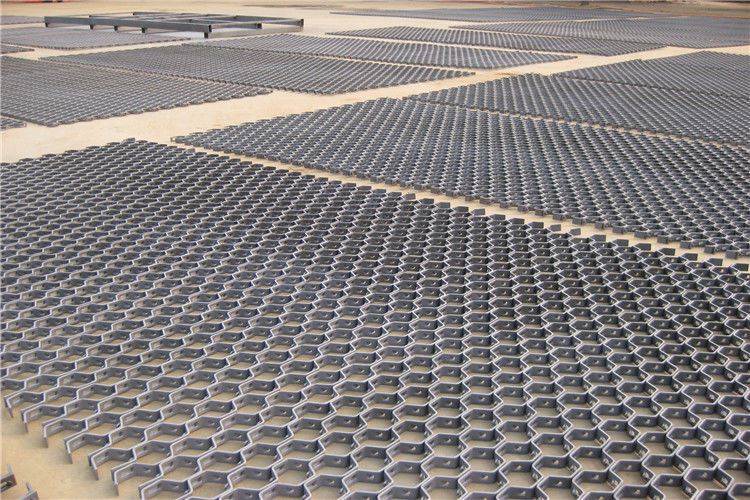 50X50mm Low Carbon Steel Metal Hex Mesh And Anchor Lining