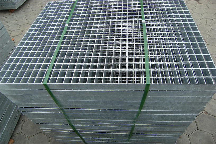 Aluminum Welded Steel Bar Grating Platform Galvanized Serrated Grating
